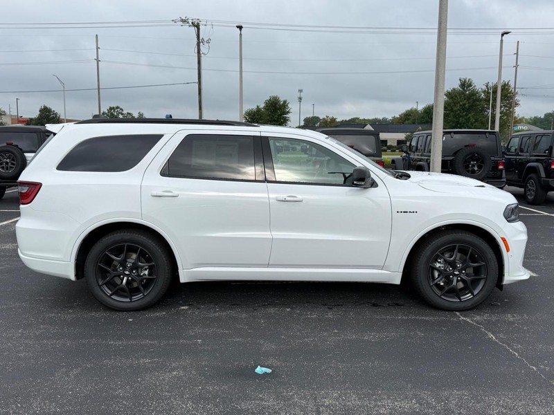 Dodge Durango Vehicle Full-screen Gallery Image 2
