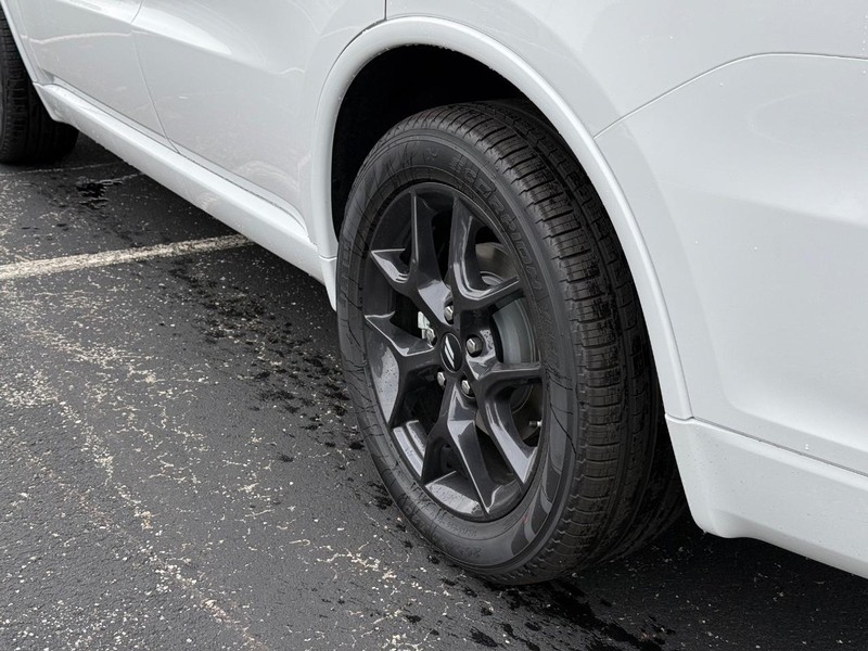 Dodge Durango Vehicle Full-screen Gallery Image 6