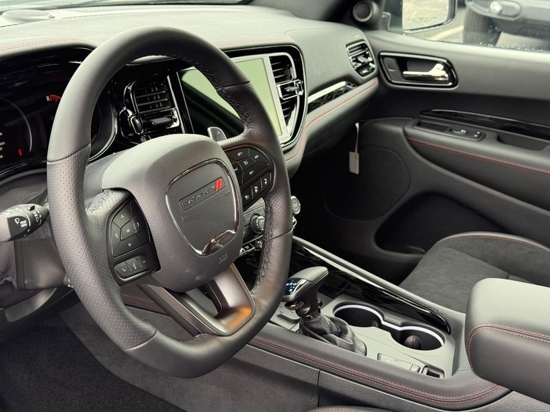 Dodge Durango Vehicle Full-screen Gallery Image 22