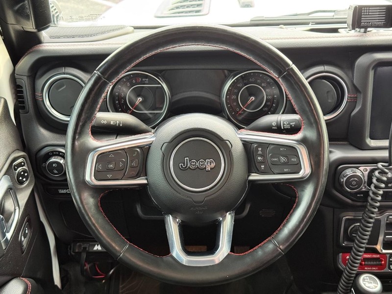 Jeep Gladiator Vehicle Full-screen Gallery Image 14