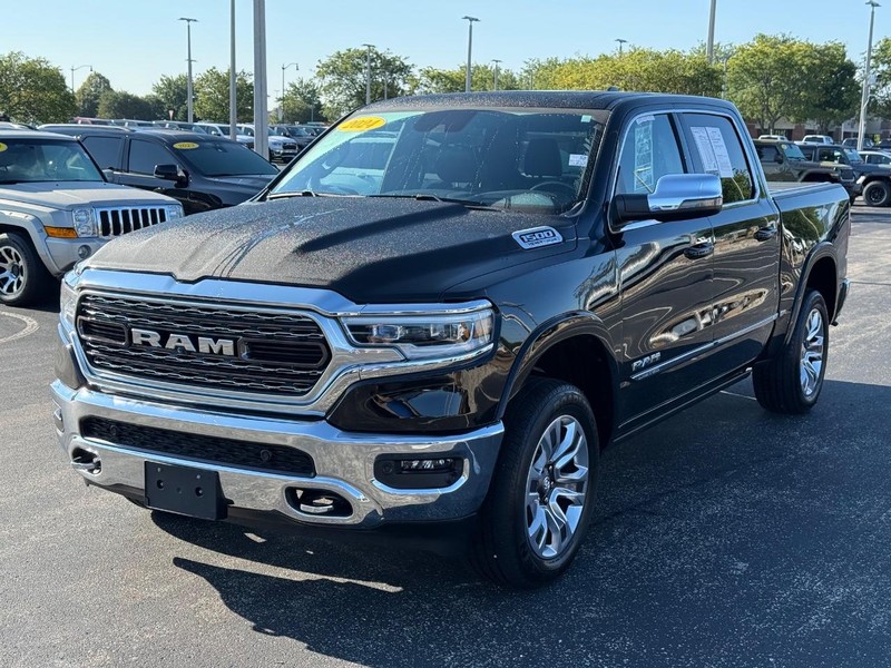 Ram 1500 Vehicle Full-screen Gallery Image 8