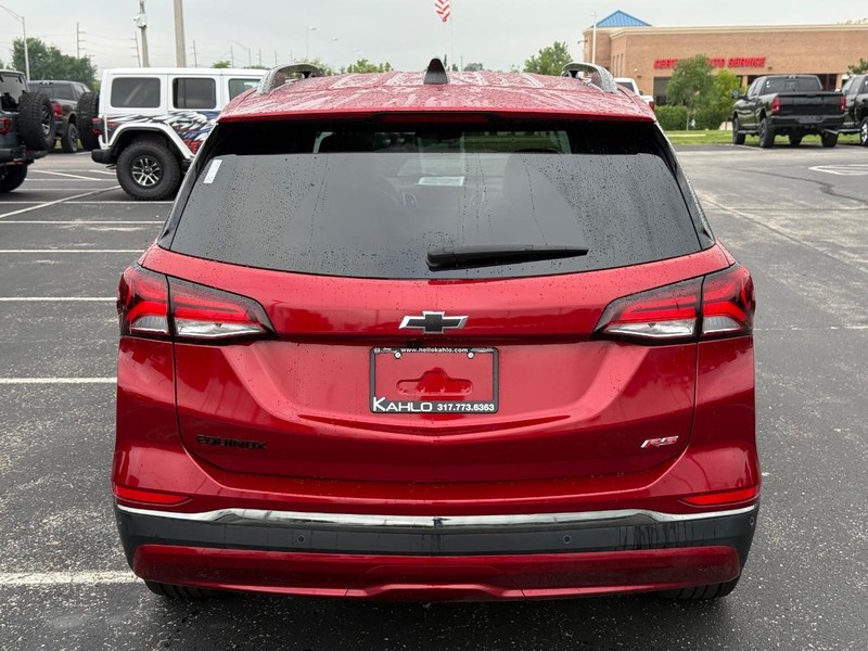 Chevrolet Equinox Vehicle Full-screen Gallery Image 4