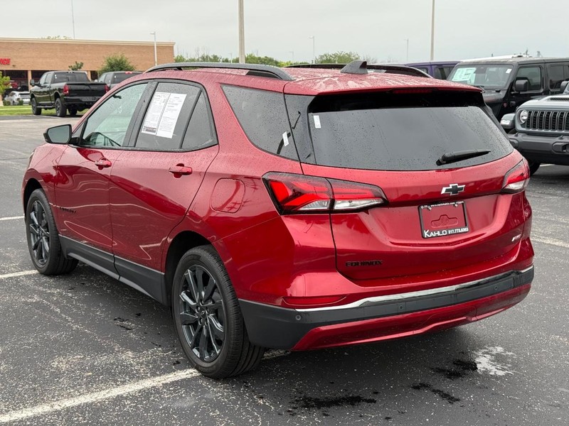 Chevrolet Equinox Vehicle Full-screen Gallery Image 5