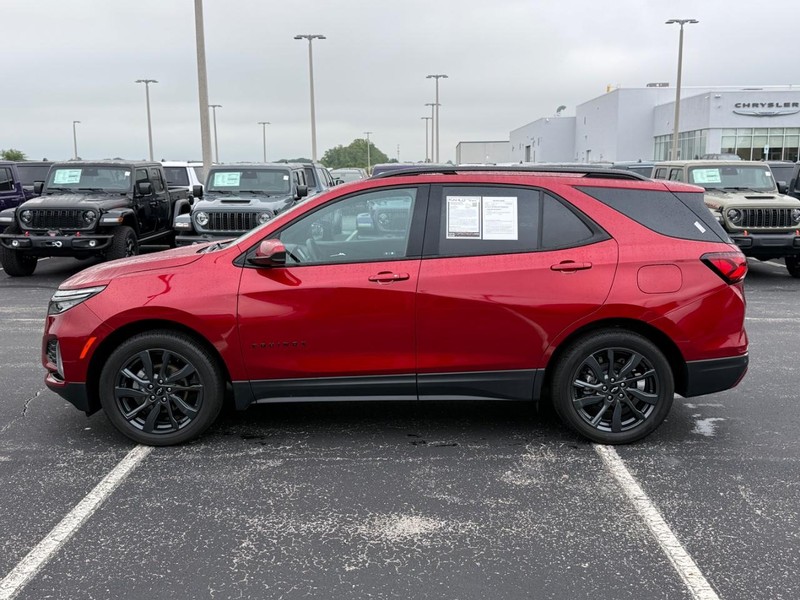Chevrolet Equinox Vehicle Full-screen Gallery Image 9