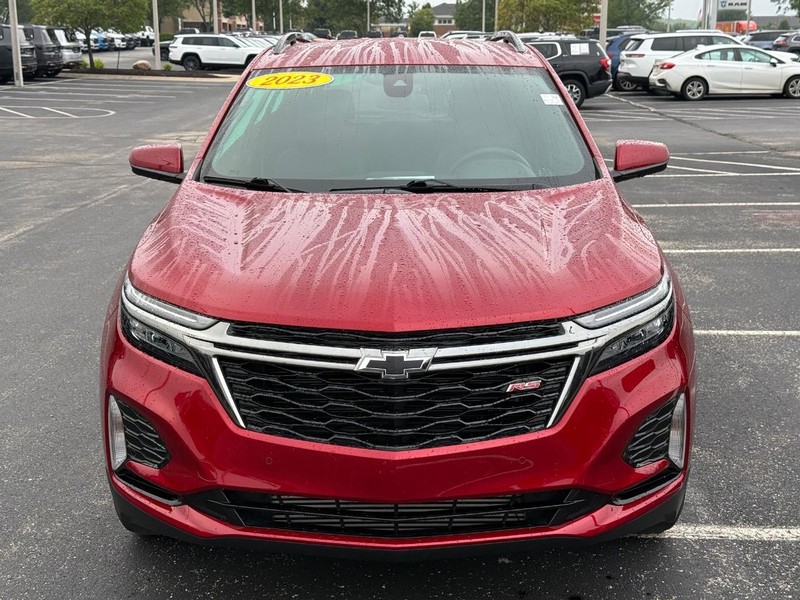 Chevrolet Equinox Vehicle Full-screen Gallery Image 11