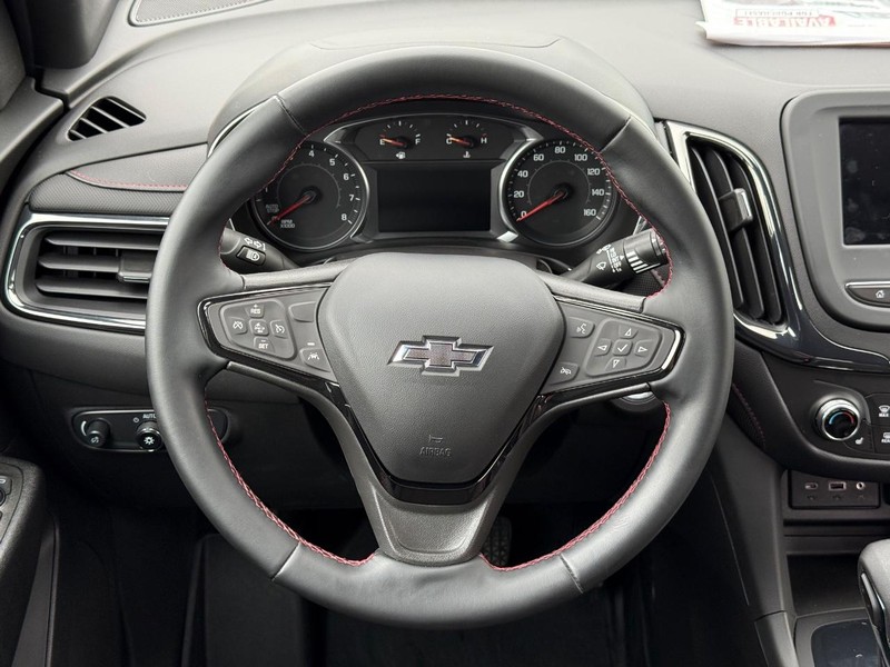 Chevrolet Equinox Vehicle Full-screen Gallery Image 15