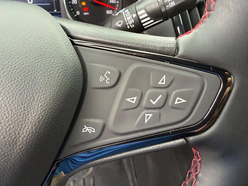Chevrolet Equinox Vehicle Full-screen Gallery Image 22