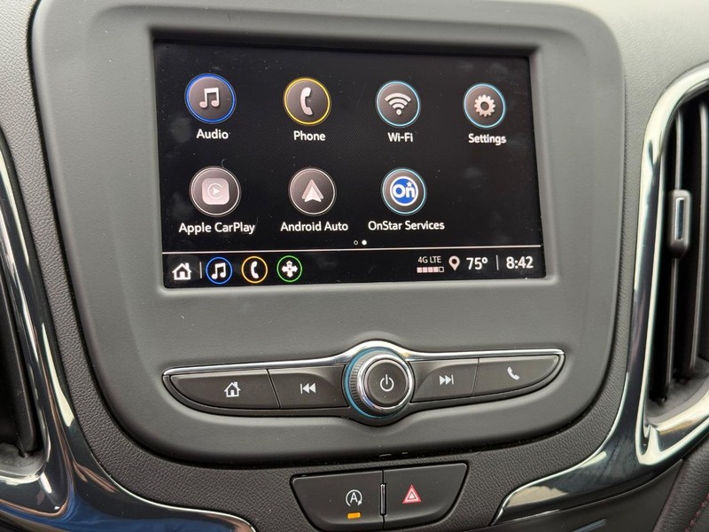 Chevrolet Equinox Vehicle Full-screen Gallery Image 25