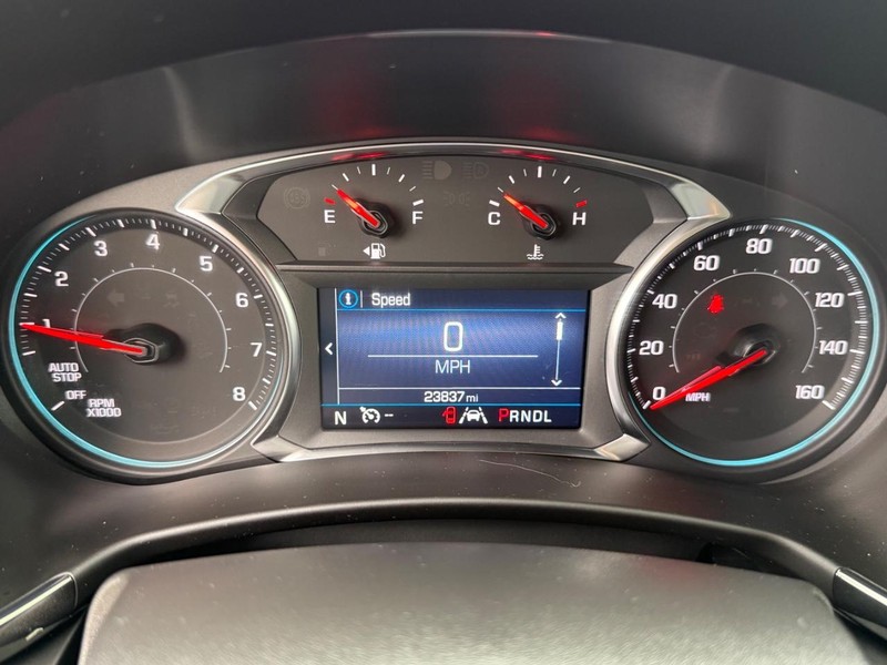 Chevrolet Equinox Vehicle Full-screen Gallery Image 30