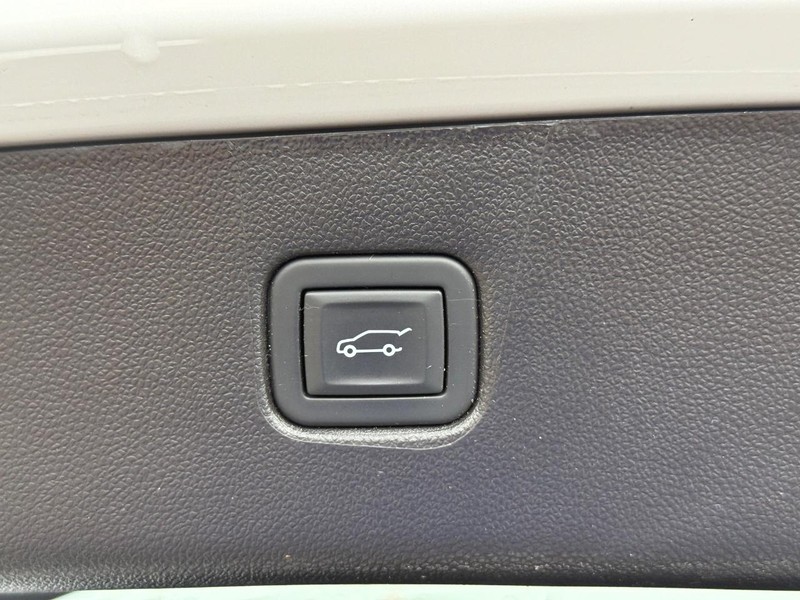 Chevrolet Blazer Vehicle Full-screen Gallery Image 8