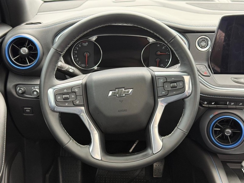 Chevrolet Blazer Vehicle Full-screen Gallery Image 16