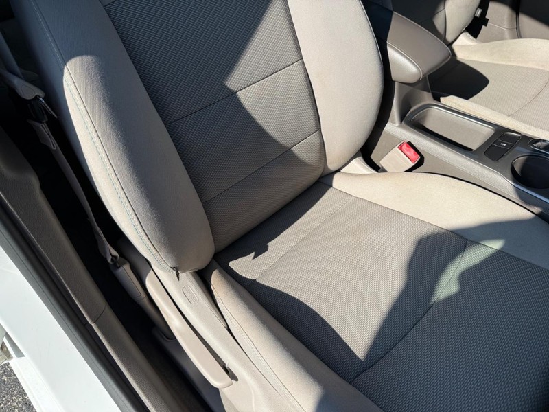 Chevrolet Cruze Vehicle Full-screen Gallery Image 16