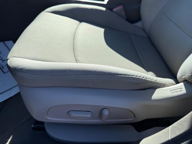Chevrolet Cruze Vehicle Full-screen Gallery Image 18