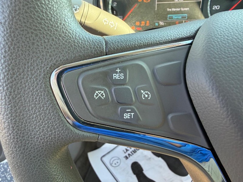 Chevrolet Cruze Vehicle Full-screen Gallery Image 20