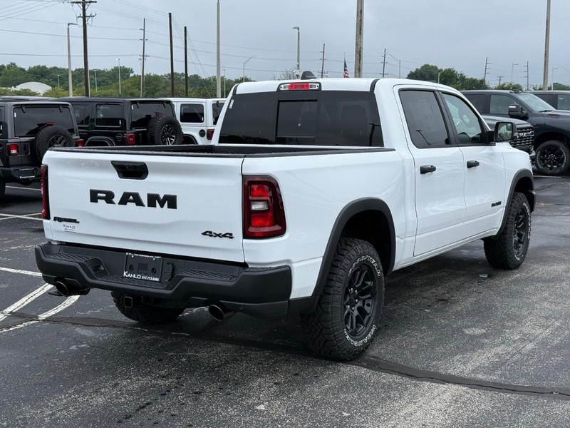 Ram 1500 Vehicle Full-screen Gallery Image 3