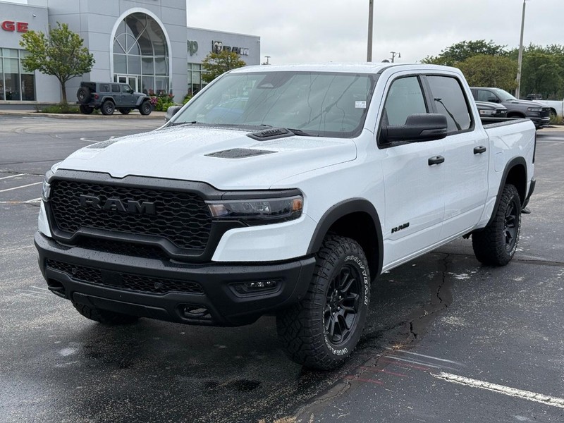 Ram 1500 Vehicle Full-screen Gallery Image 9
