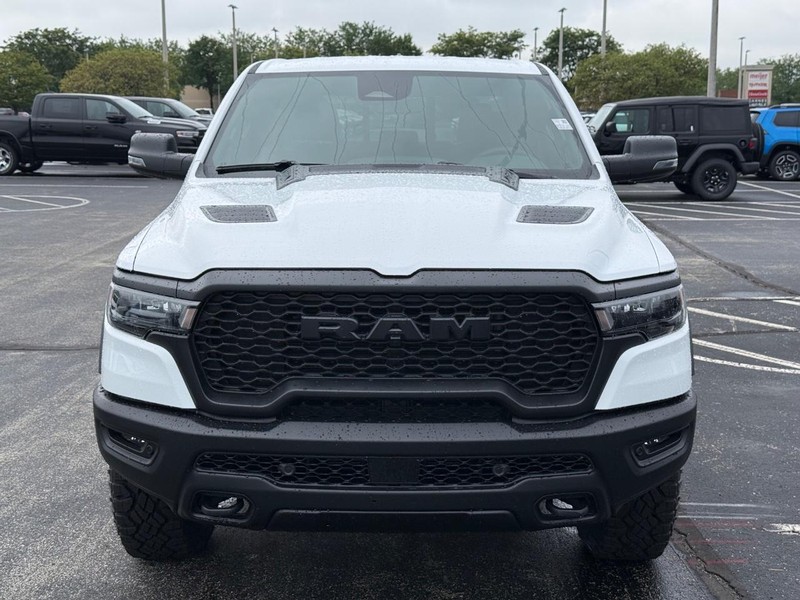 Ram 1500 Vehicle Full-screen Gallery Image 10
