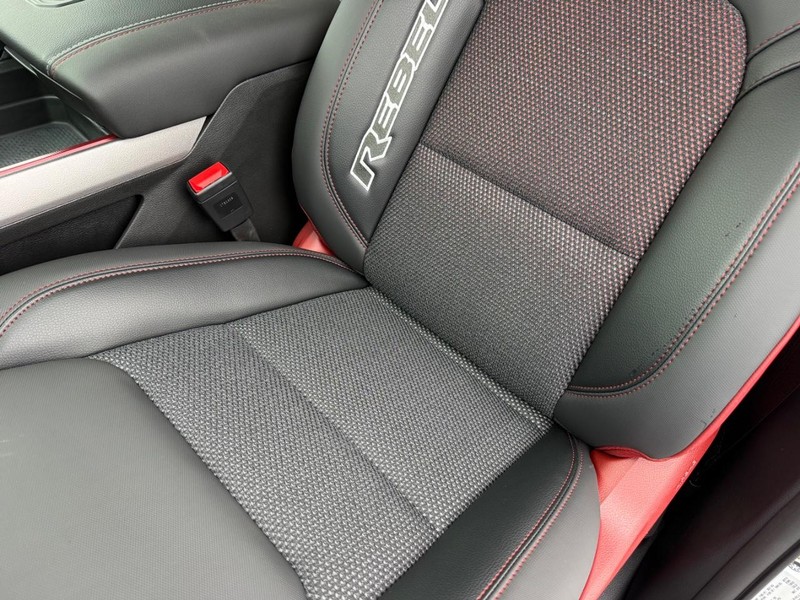 Ram 1500 Vehicle Full-screen Gallery Image 30