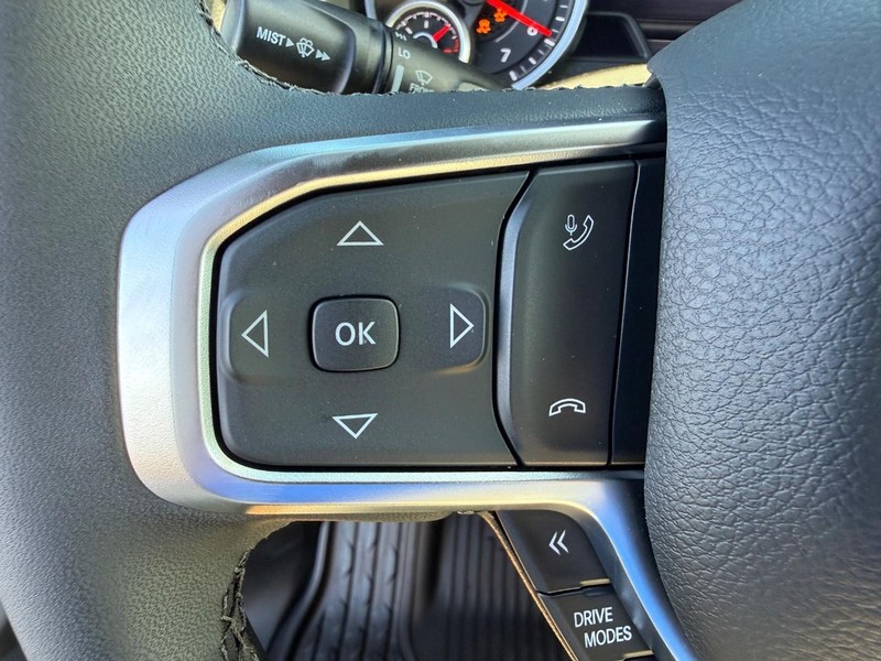 Ram 1500 Vehicle Full-screen Gallery Image 19