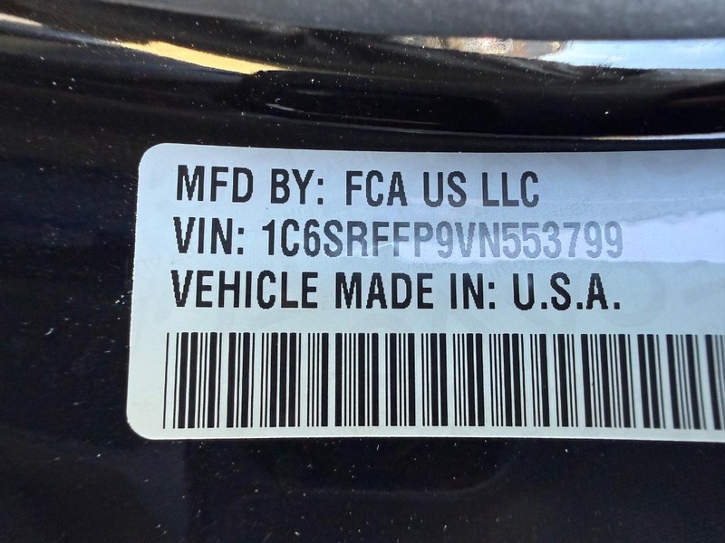 Ram 1500 Vehicle Full-screen Gallery Image 30