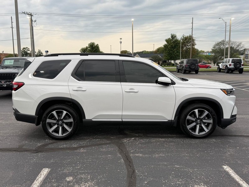 Honda Pilot Vehicle Full-screen Gallery Image 2