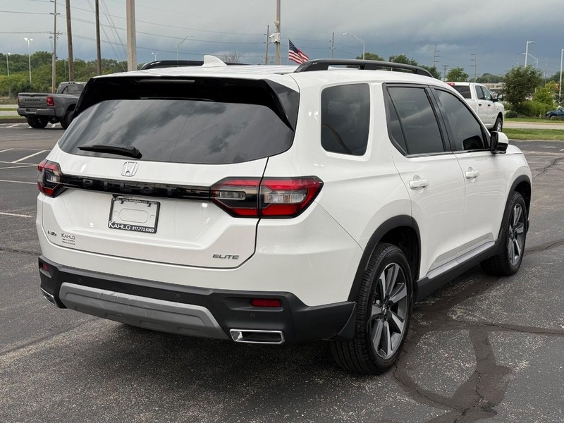 Honda Pilot Vehicle Full-screen Gallery Image 3