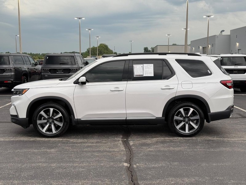 Honda Pilot Vehicle Full-screen Gallery Image 9