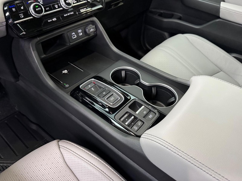 Honda Pilot Vehicle Full-screen Gallery Image 30