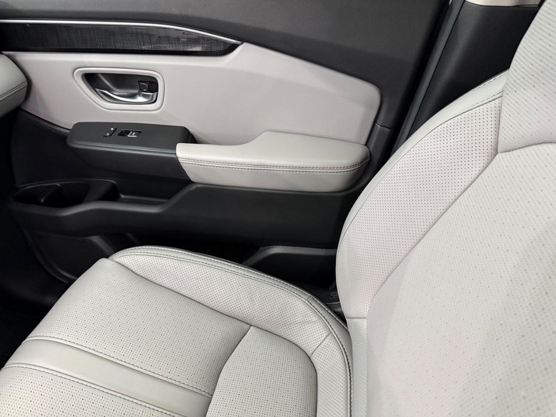 Honda Pilot Vehicle Full-screen Gallery Image 31