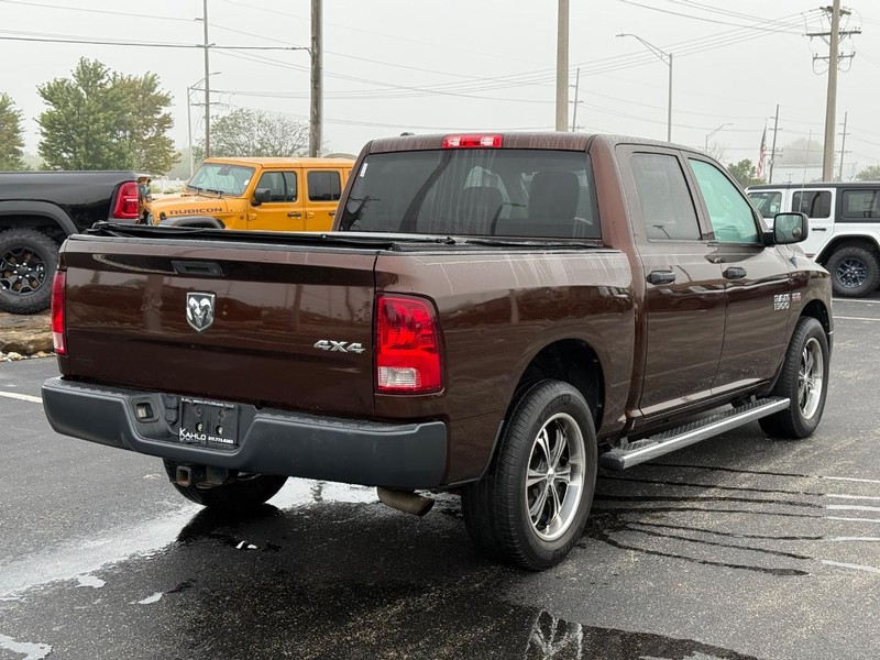 Ram 1500 Vehicle Full-screen Gallery Image 3