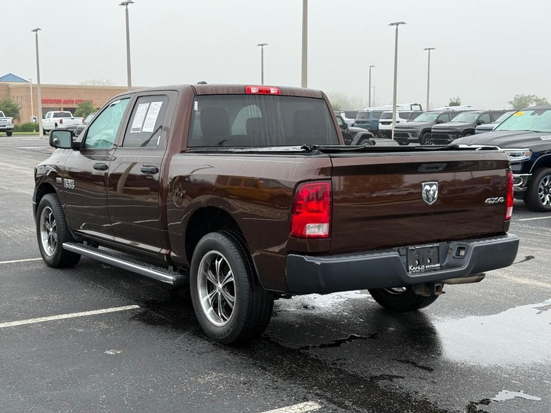 Ram 1500 Vehicle Full-screen Gallery Image 5