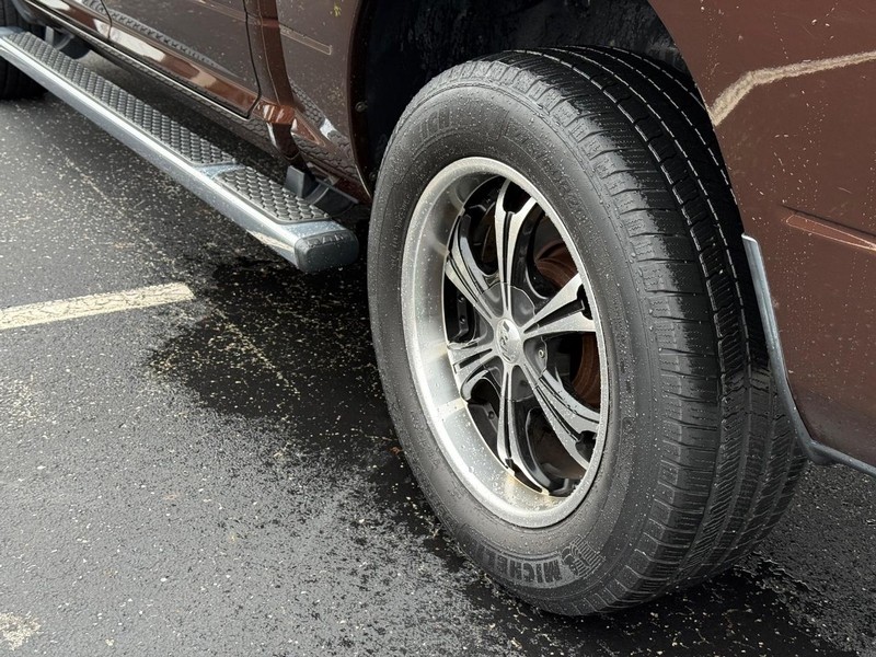 Ram 1500 Vehicle Full-screen Gallery Image 6
