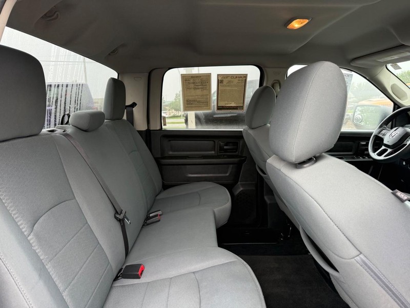 Ram 1500 Vehicle Full-screen Gallery Image 10