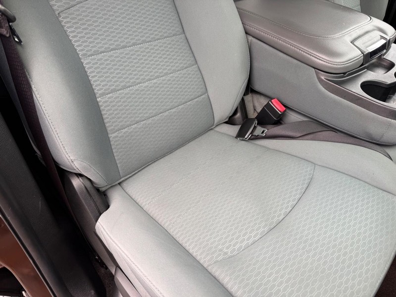 Ram 1500 Vehicle Full-screen Gallery Image 15