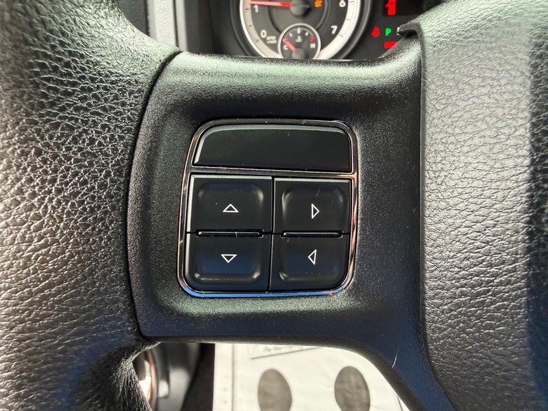 Ram 1500 Vehicle Full-screen Gallery Image 19