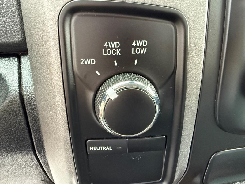 Ram 1500 Vehicle Full-screen Gallery Image 21