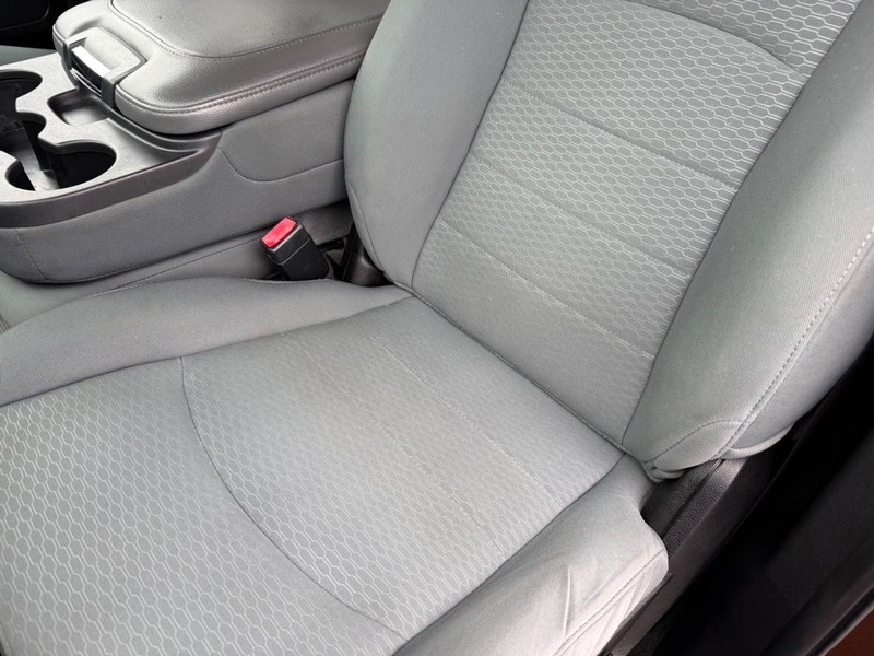 Ram 1500 Vehicle Full-screen Gallery Image 30