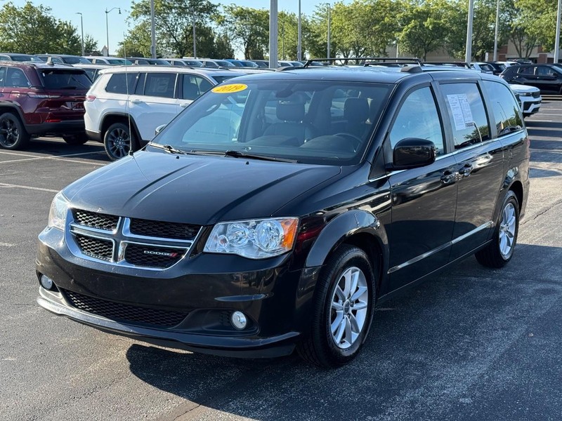 Dodge Grand Caravan Vehicle Full-screen Gallery Image 08