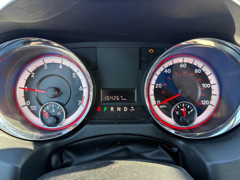 Dodge Grand Caravan Vehicle Full-screen Gallery Image 28