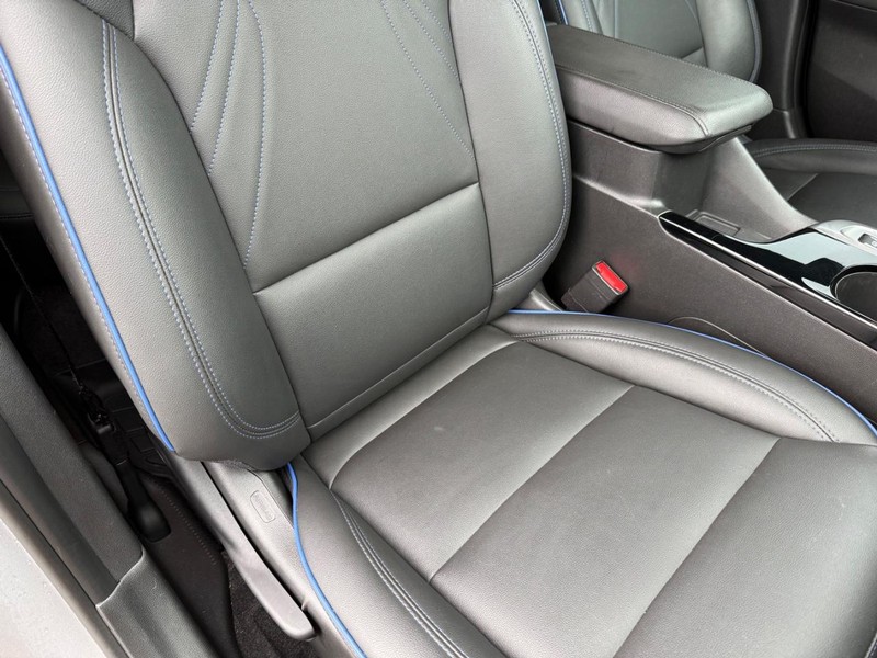 Buick Envista Vehicle Full-screen Gallery Image 17