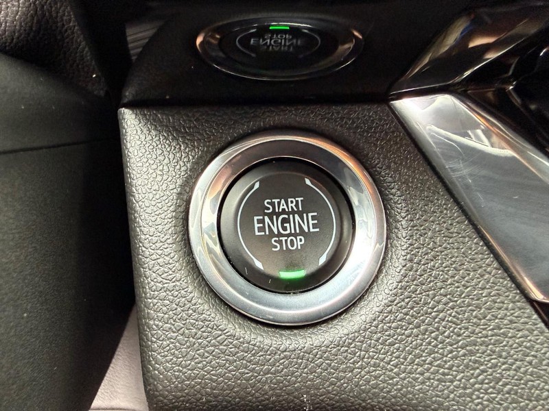 Buick Envista Vehicle Full-screen Gallery Image 23
