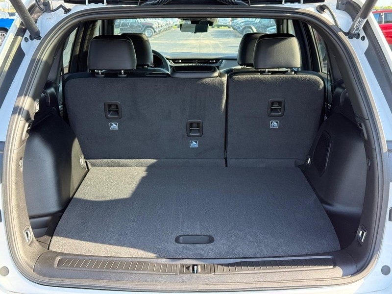 Jeep Grand Cherokee Vehicle Full-screen Gallery Image 7