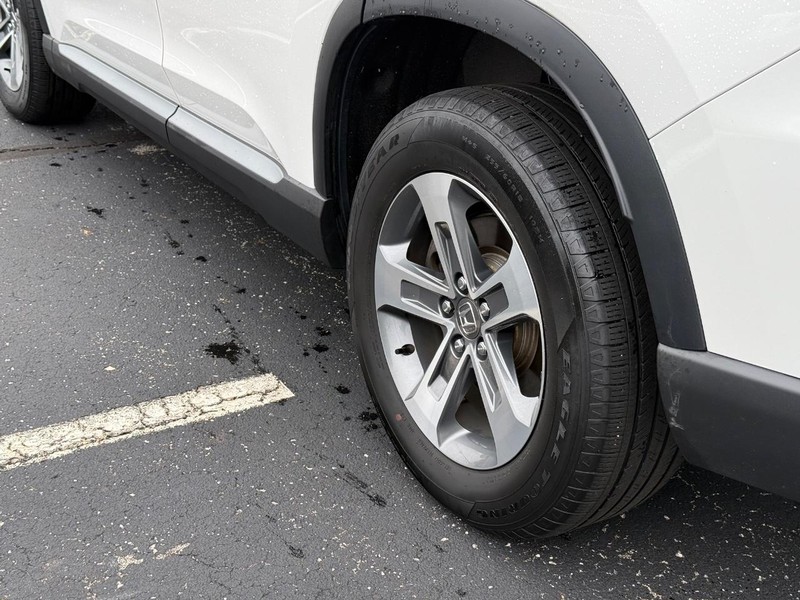 Honda Pilot Vehicle Full-screen Gallery Image 6
