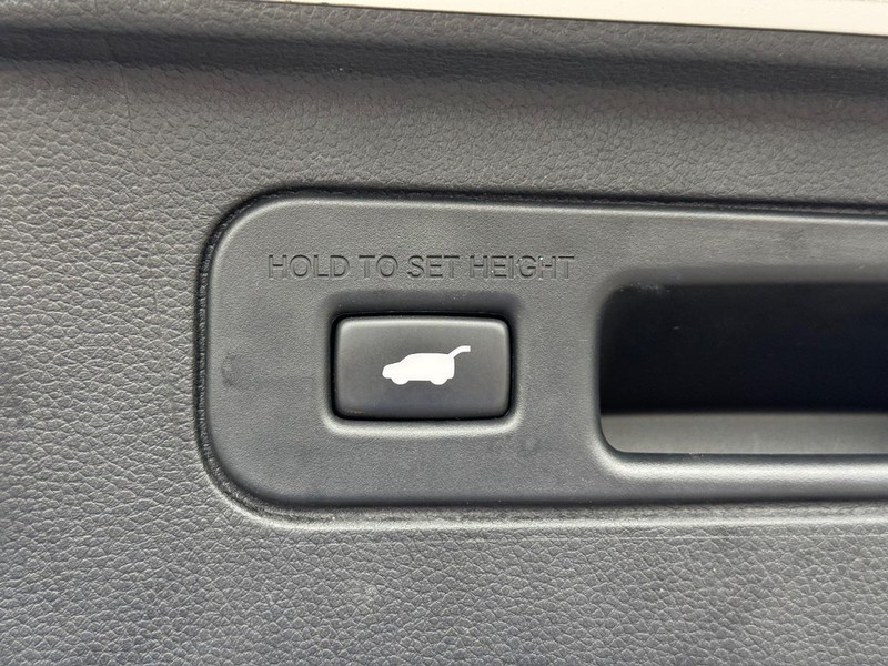 Honda Pilot Vehicle Full-screen Gallery Image 8