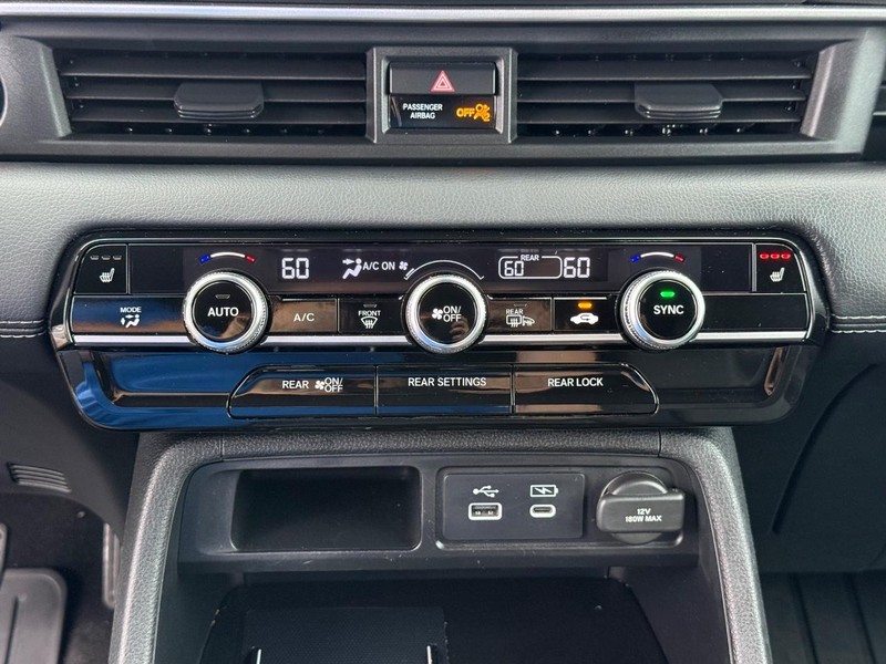 Honda Pilot Vehicle Full-screen Gallery Image 28