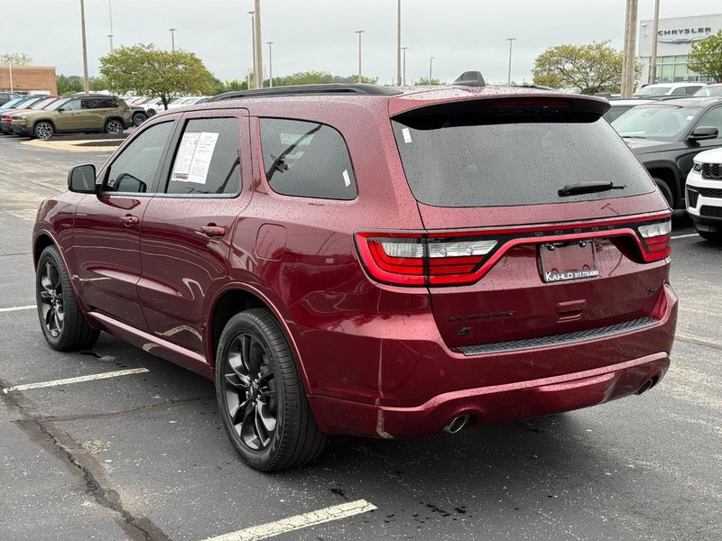 Dodge Durango Vehicle Full-screen Gallery Image 5