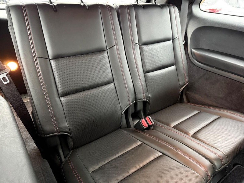 Dodge Durango Vehicle Full-screen Gallery Image 14