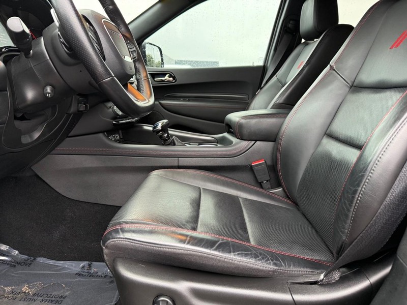 Dodge Durango Vehicle Full-screen Gallery Image 21