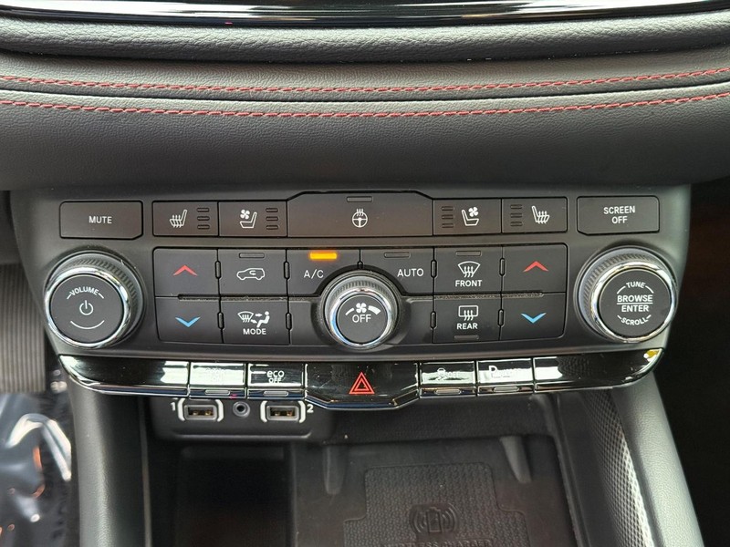Dodge Durango Vehicle Full-screen Gallery Image 29