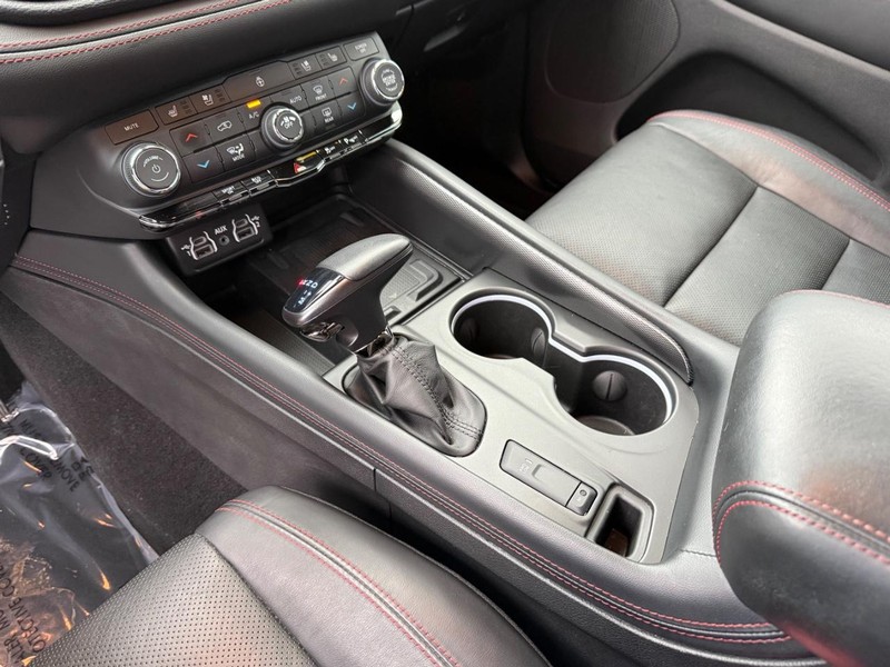 Dodge Durango Vehicle Full-screen Gallery Image 30